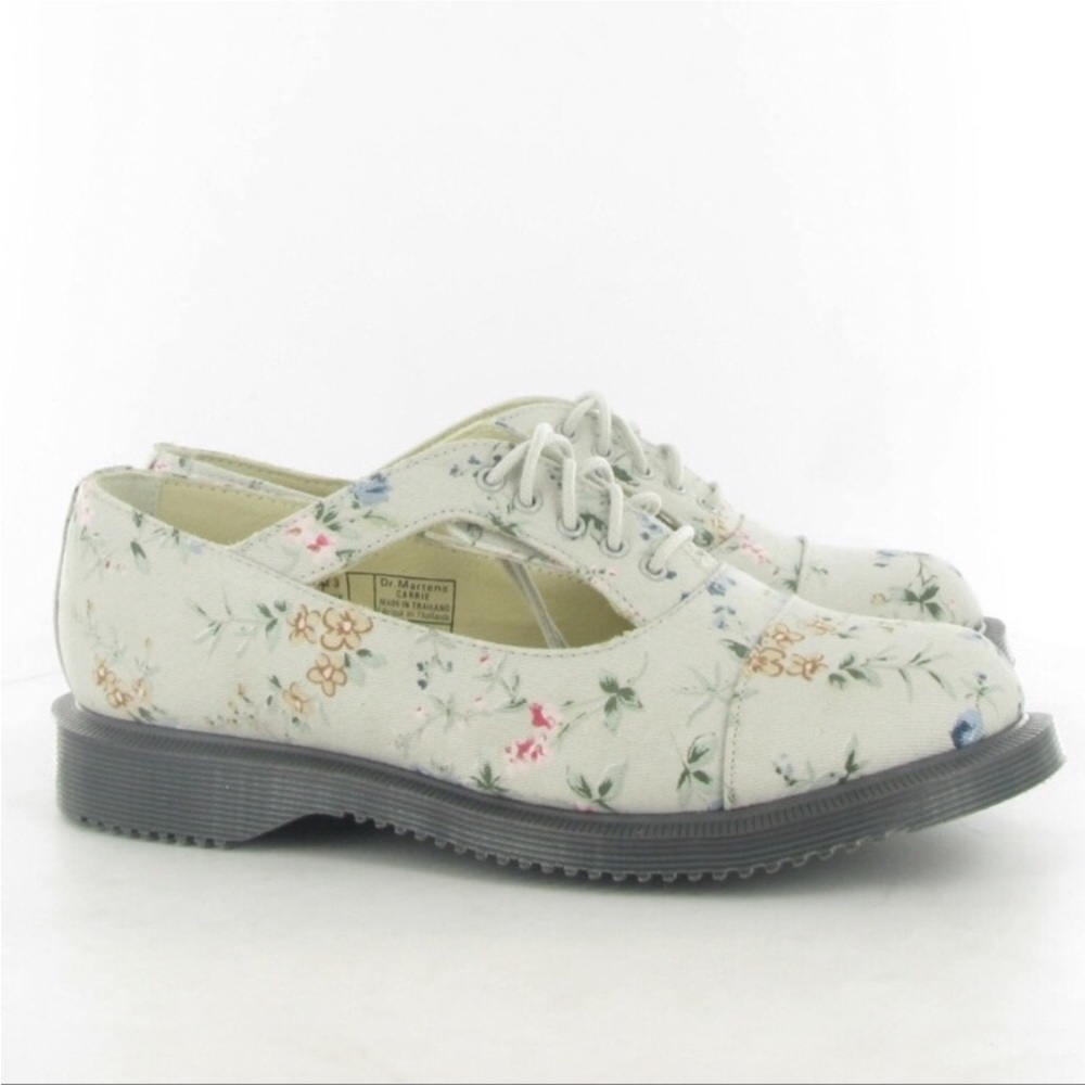 Doc Martens Carrie Kensington Cut Out shoe EUC